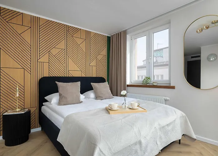 Elegant For 2 Guests Near Spodek By Renters Apartmán *